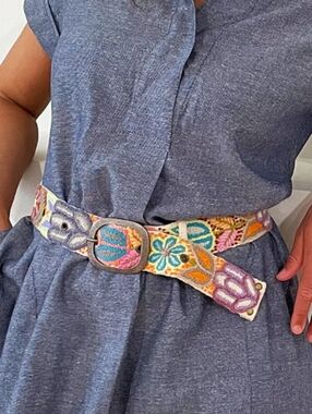 new JENNY KRAUSS wool folklorica belt cream multi M L